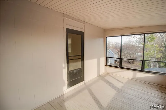 $1,950 | 823 Langdon Street, Alton, IL 62002