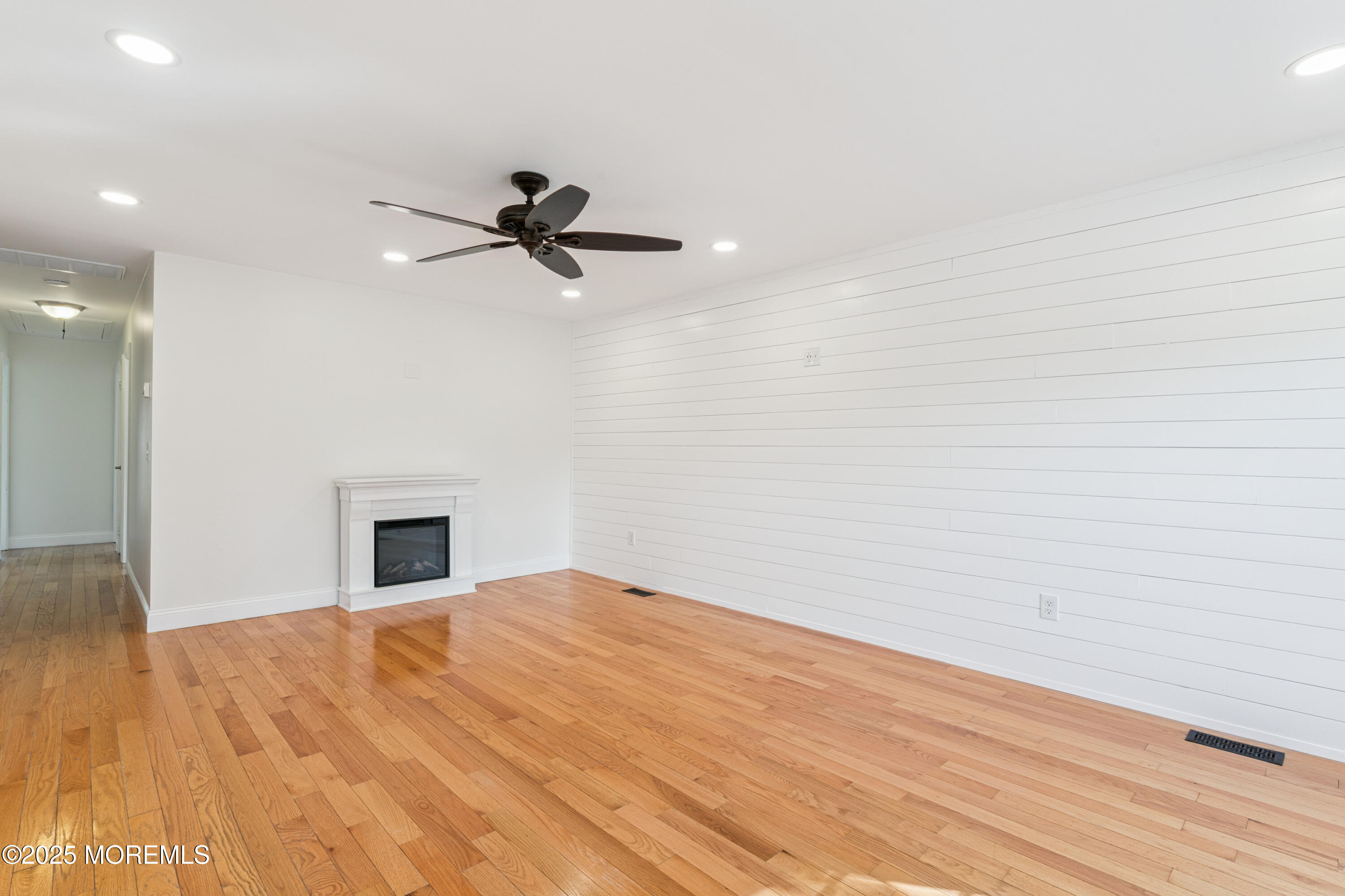 1504 Ivy Road Point Pleasant, NJ 08742 - Photo 2 of 28 photos_high_resolution_HOM01912