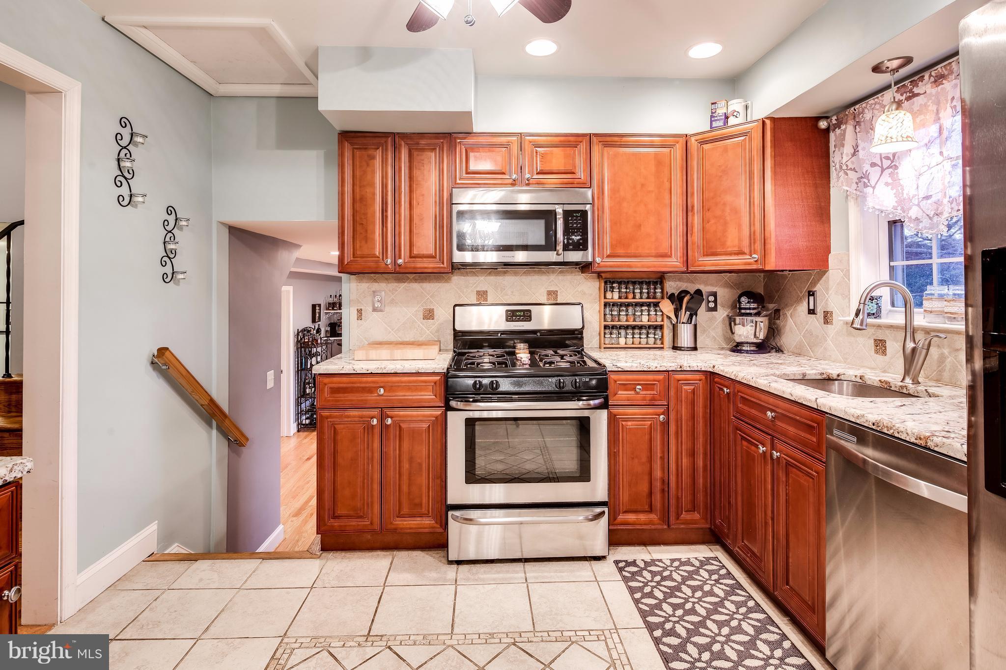 915 Breezewick Road Towson, MD 21286 - Photo 15 of 30 Kitchen