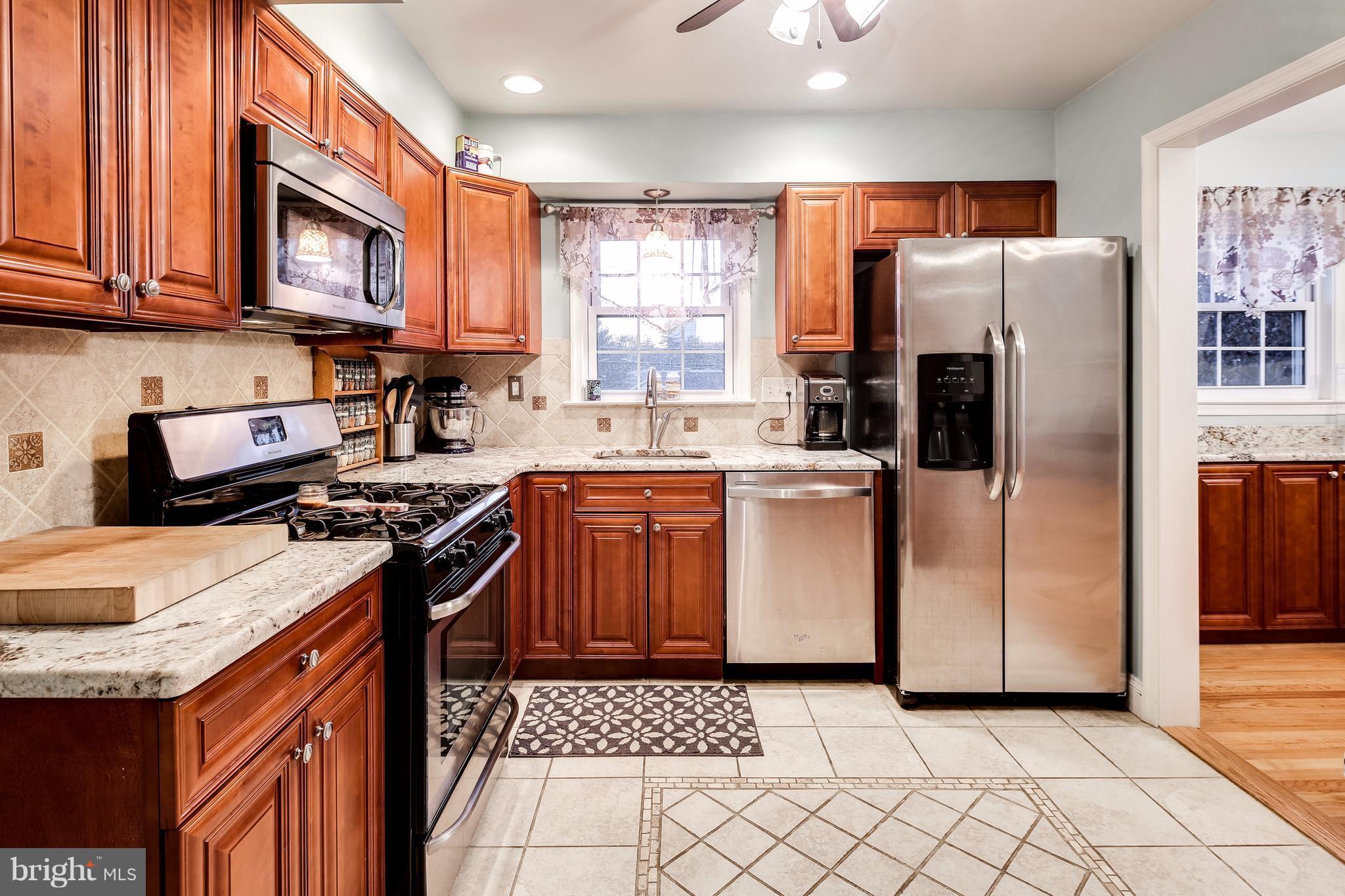 915 Breezewick Road Towson, MD 21286 - Photo 16 of 30 Kitchen