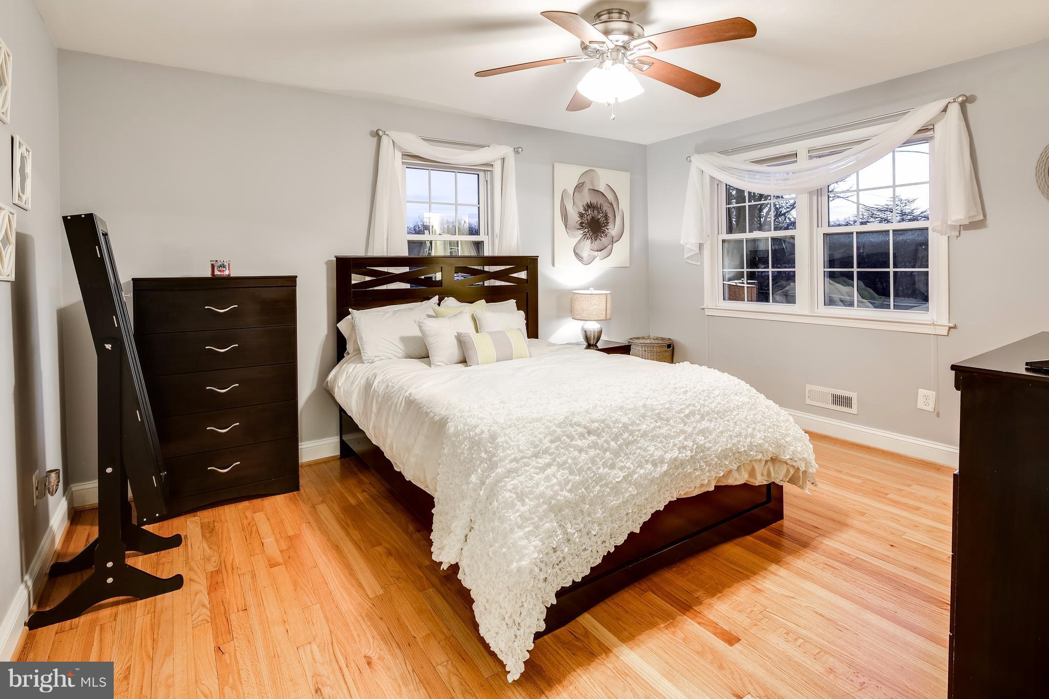 915 Breezewick Road Towson, MD 21286 - Photo 18 of 30 Bedroom (Master)