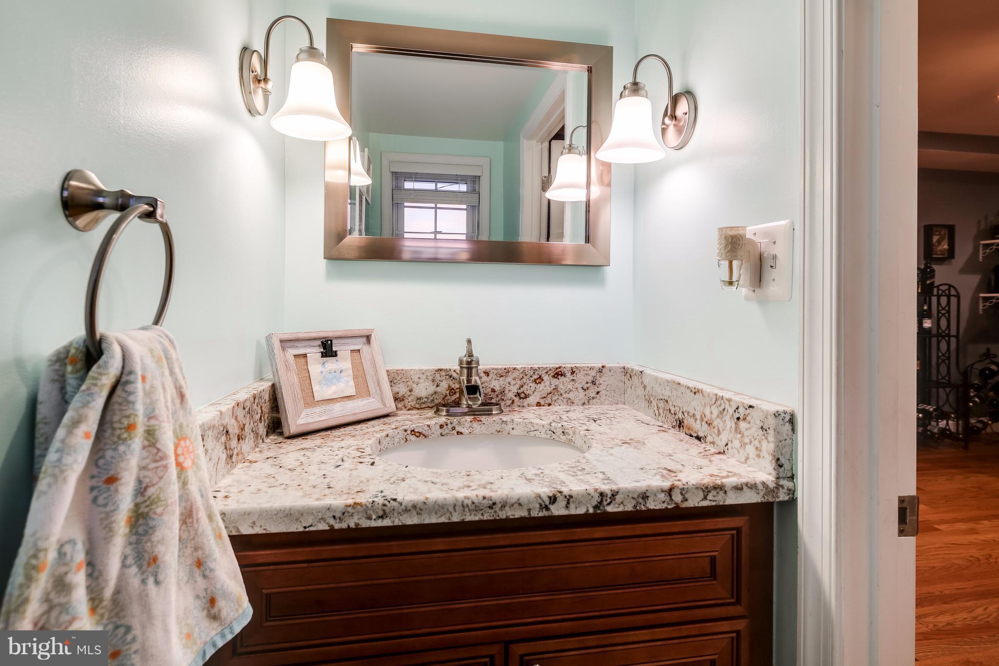 915 Breezewick Road Towson, MD 21286 - Photo 7 of 30 Bath