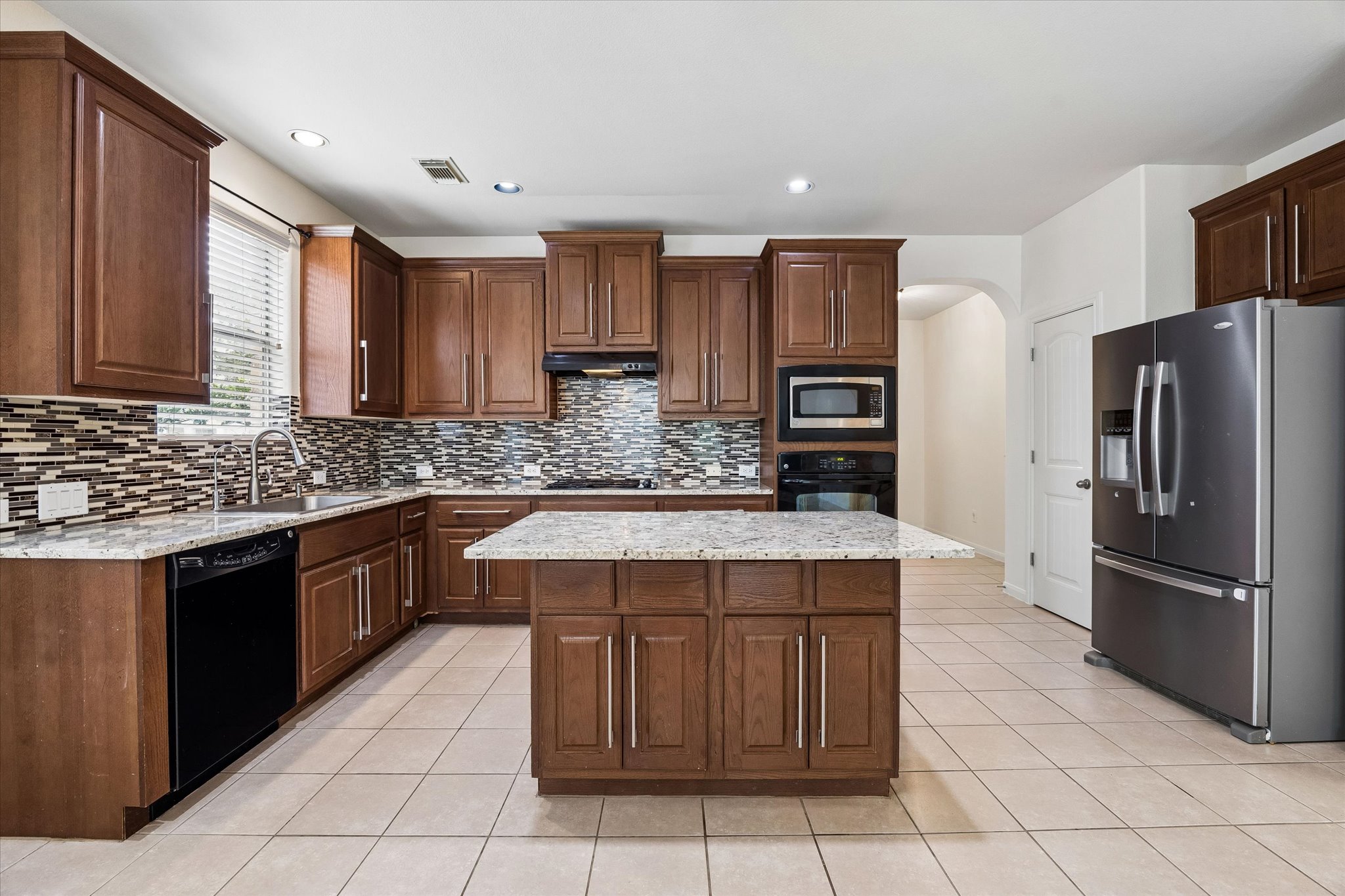 206 Saddle Ridge Drive Cedar Park, TX 78613 - Photo 3 of 20