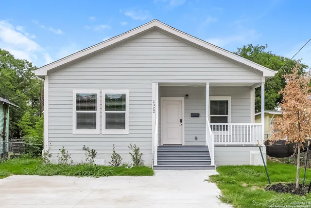 $2,230 | 326 Benetton Drive, San Antonio, TX 78253