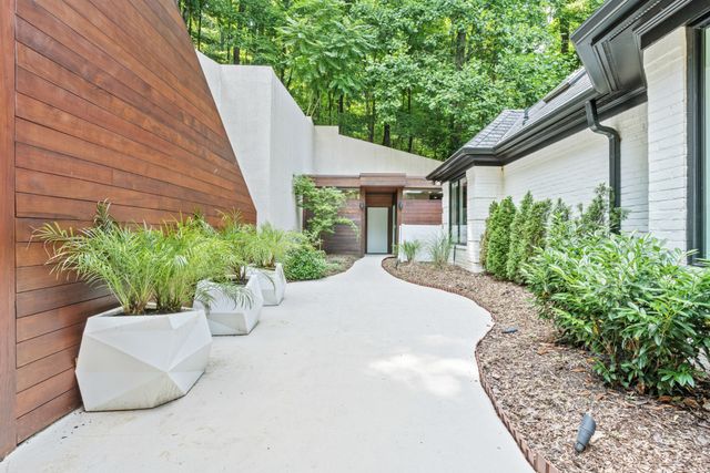 $4,500,000 | 31 Annandale, Nashville, TN 37215