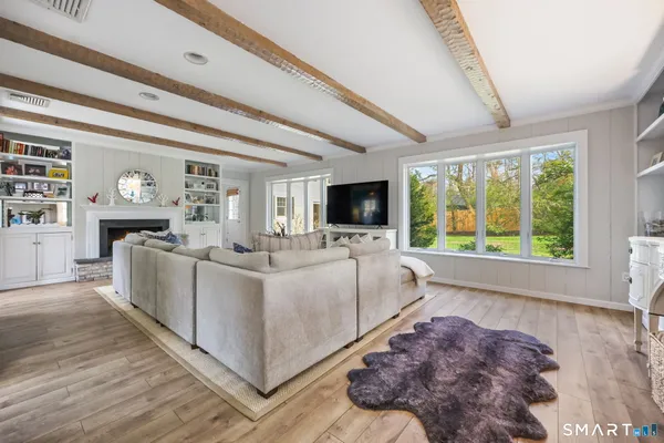 $2,395,000 | 16 Libby Lane, Darien, CT 06820