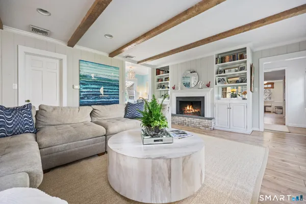 $2,395,000 | 16 Libby Lane, Darien, CT 06820
