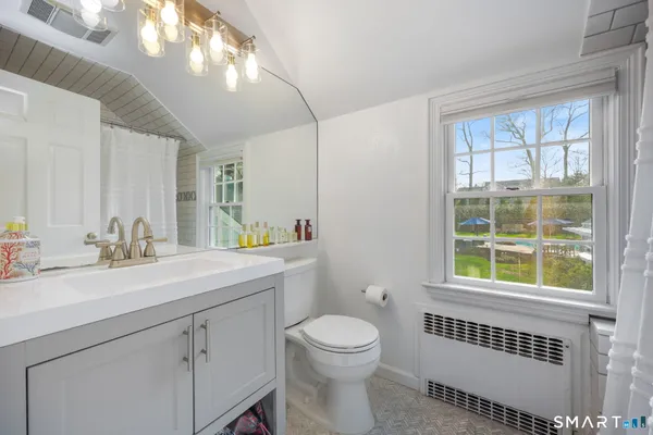 $2,395,000 | 16 Libby Lane, Darien, CT 06820