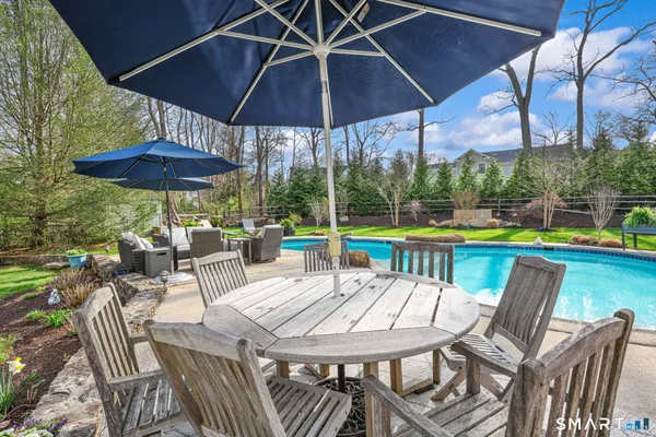 $2,395,000 | 16 Libby Lane, Darien, CT 06820