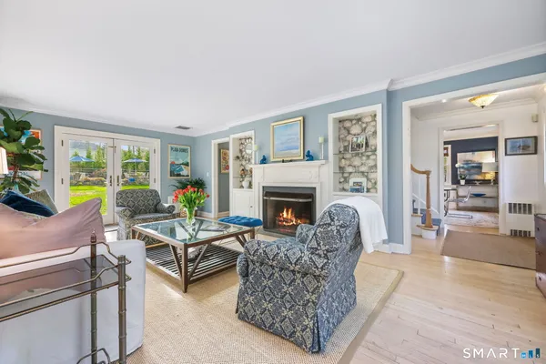 $2,395,000 | 16 Libby Lane, Darien, CT 06820