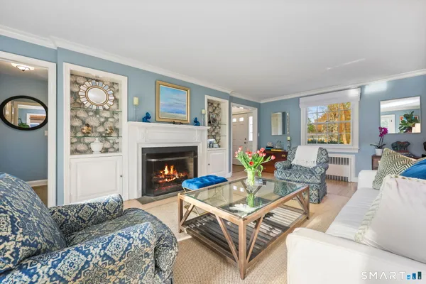 $2,395,000 | 16 Libby Lane, Darien, CT 06820