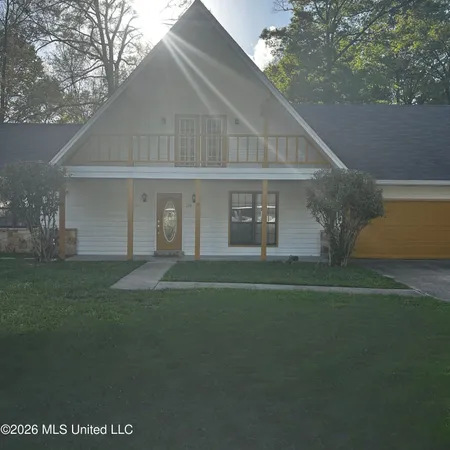 $289,677 | 124 Cedar Drive, Columbus, MS 39705