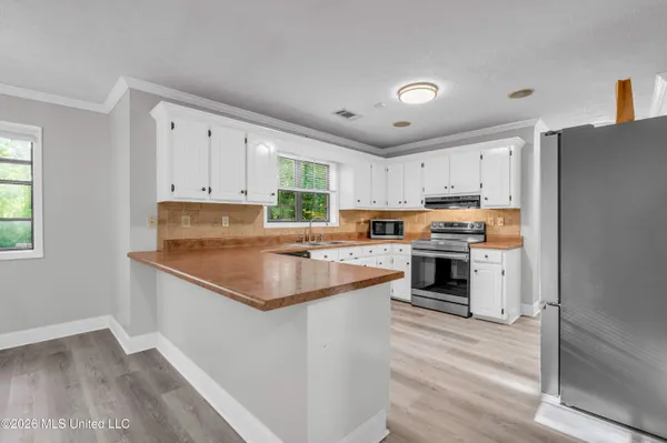 $289,677 | 124 Cedar Drive, Columbus, MS 39705