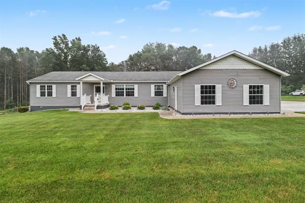 $499,900 | 986 West Fox Farm Road, Manistee, MI 49660