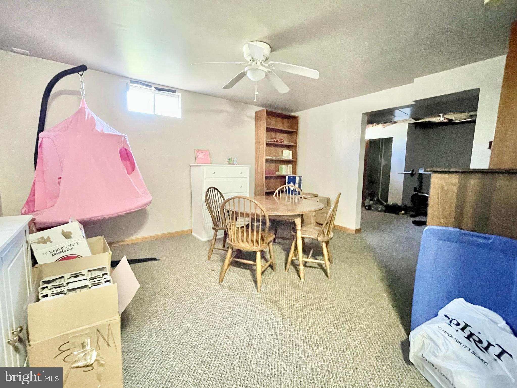 78 Jillian Drive Dover, DE 19901 - Photo 40 of 42 a dining room with furniture and a window