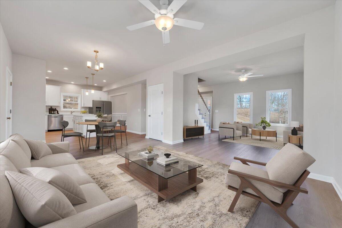 3724 Crescent Ridge Drive Southwest Roanoke, VA 24015 - Photo 4 of 23 a living room with furniture and kitchen view