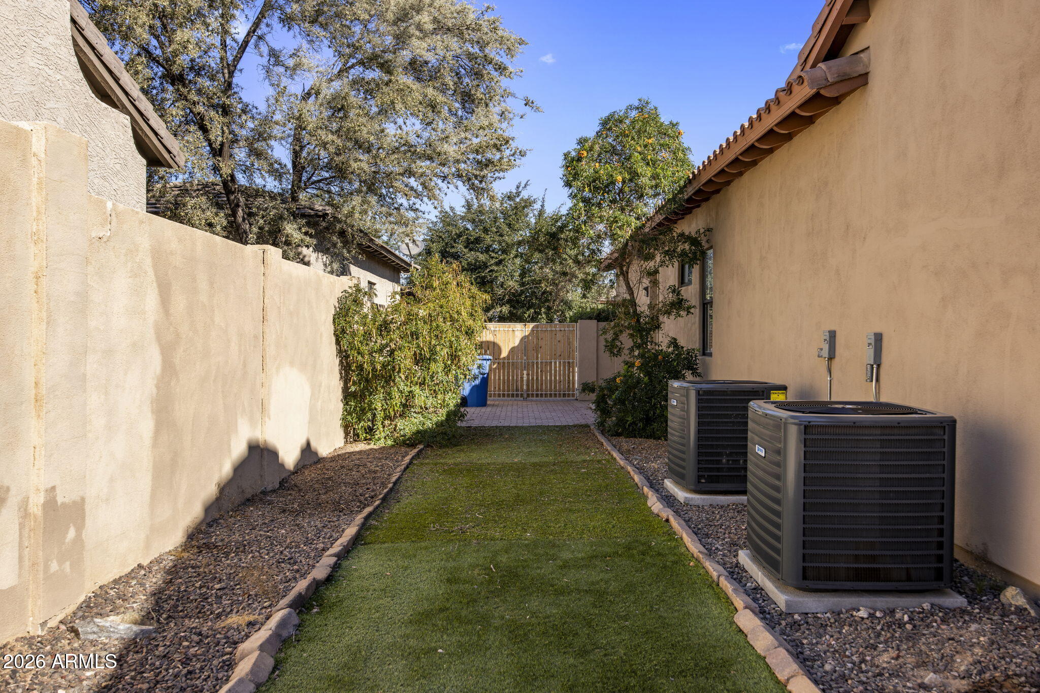 3215 East Constance Way Phoenix, AZ 85042 - Photo 37 of 40