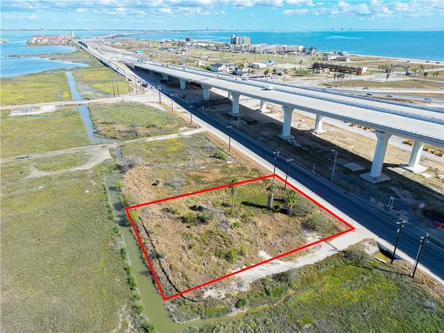 $165,000 | 3411 West Causeway Boulevard, Corpus Christi, TX 78402