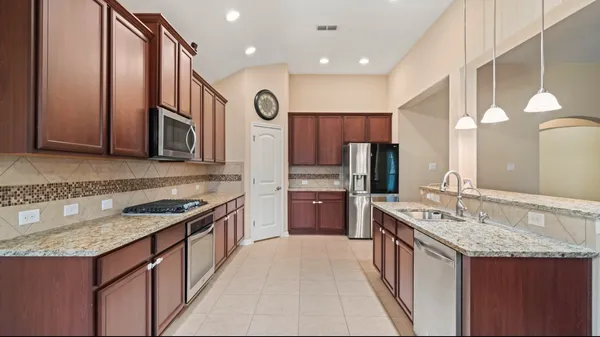 $2,995 | 2003 Pleasant Springs Lane, Pearland, TX 77089