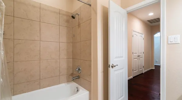 $2,995 | 2003 Pleasant Springs Lane, Pearland, TX 77089