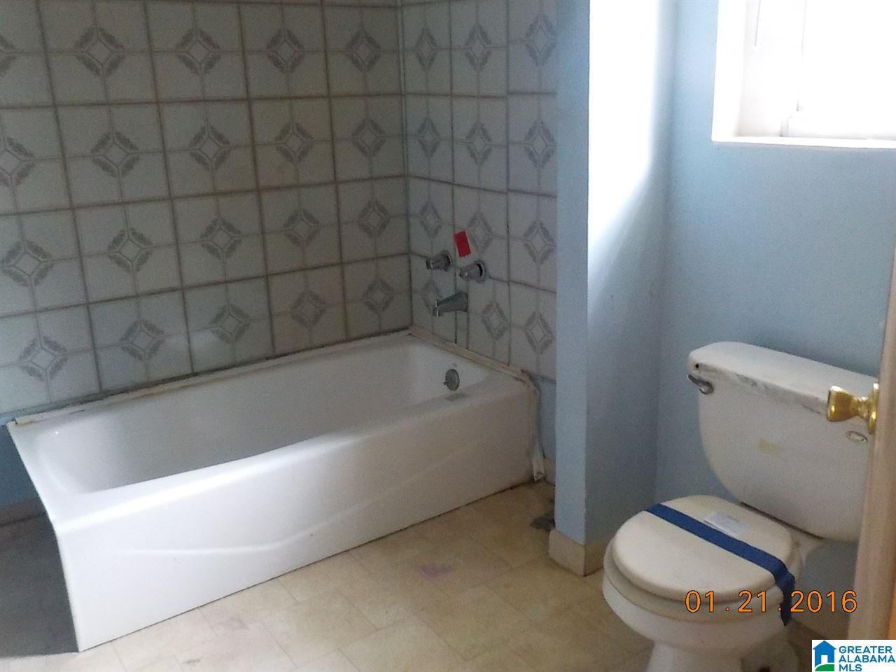 1328 18th Street Southwest Birmingham, AL 35211 - Photo 12 of 28