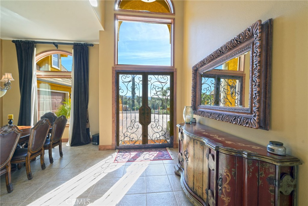 38101 Vía Lobato Temecula, CA 92592 - Photo 13 of 67