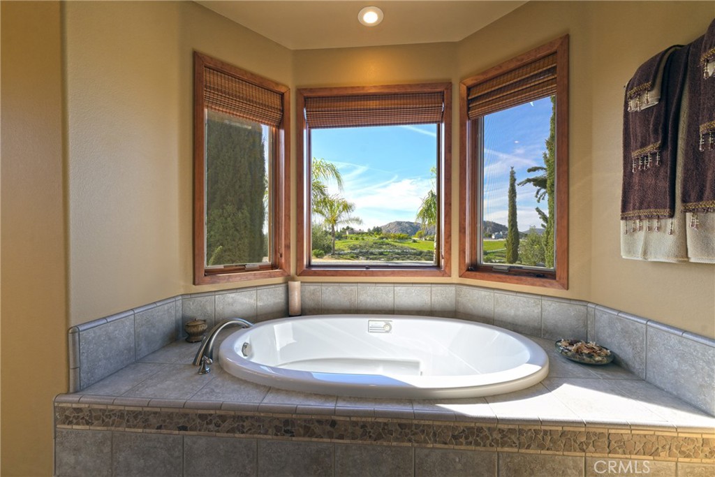 38101 Vía Lobato Temecula, CA 92592 - Photo 26 of 67