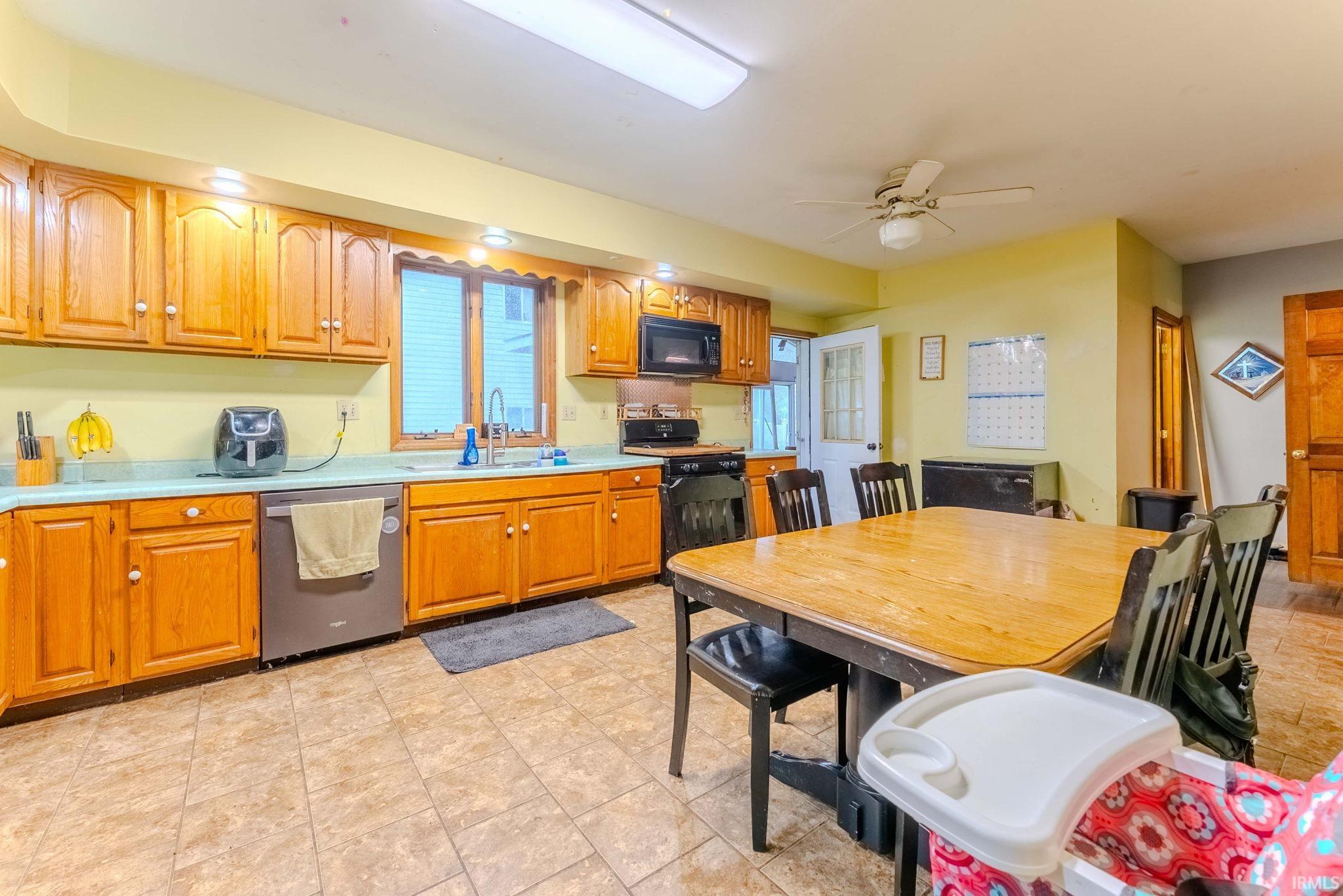 429 West 7th Street Peru, IN 46970 - Photo 7 of 18