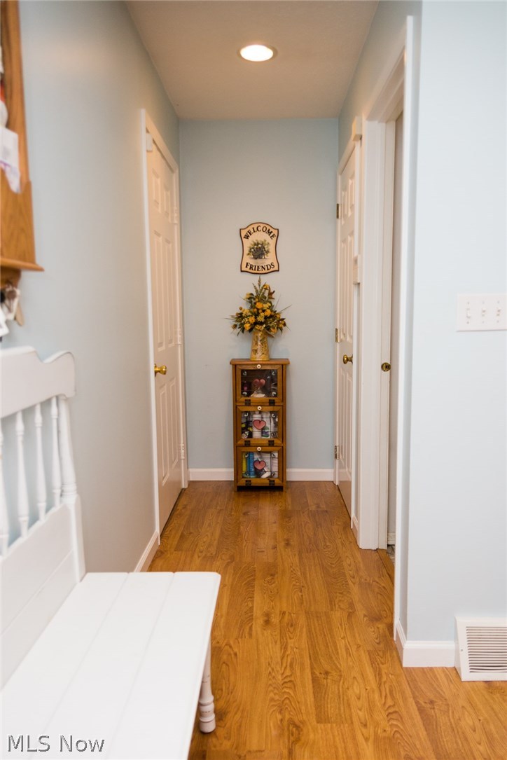 7340 Hayward Road Hudson, OH 44236 - Photo 7 of 23 Kitchen hallway to laundry room and garage.