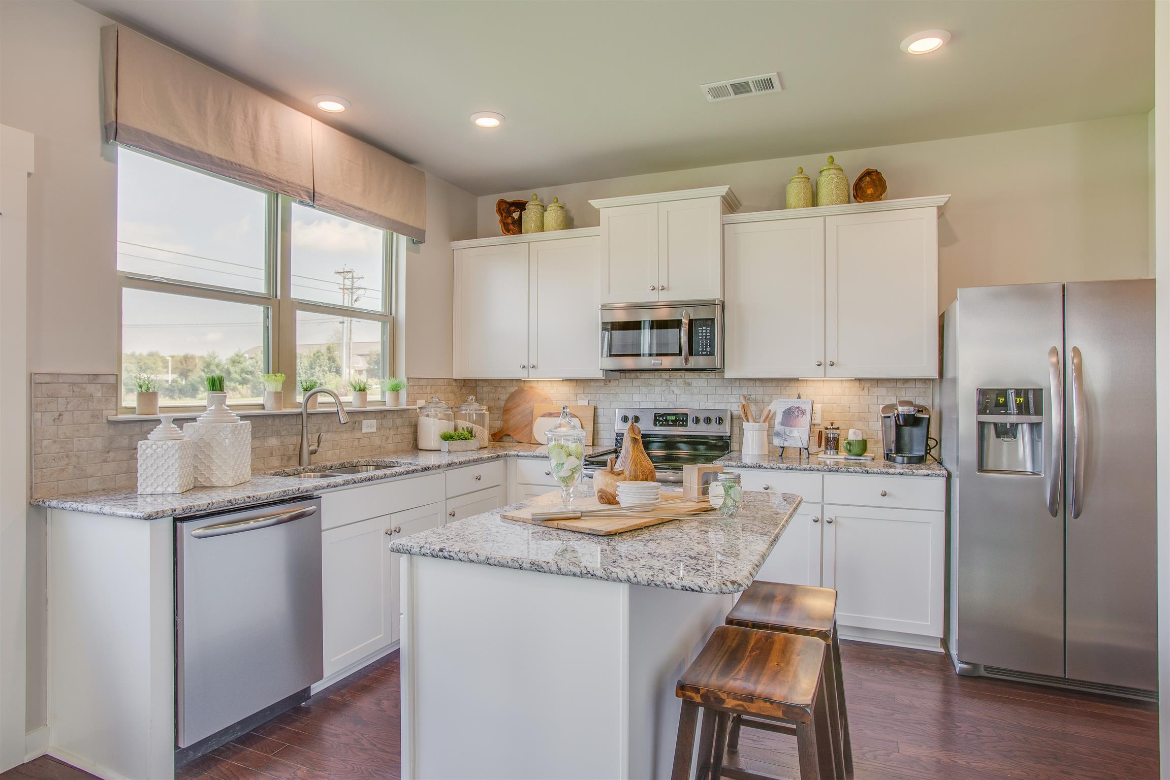 3126 Rift Lane Murfreesboro, TN 37130 - Photo 10 of 29 Stainless steel appliances and fridge included