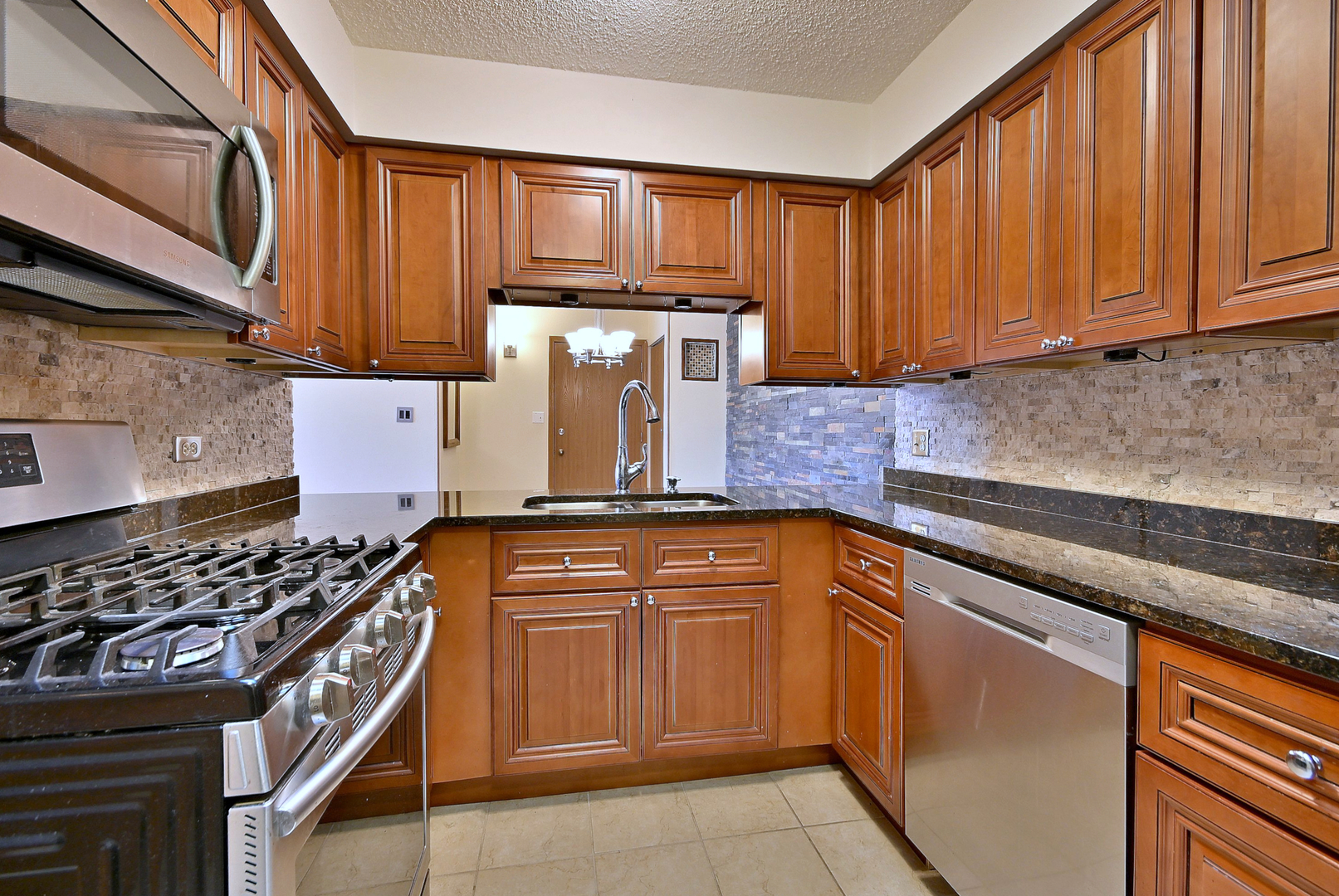 10512 Ridge Cove Drive, Unit 31C Chicago Ridge, IL 60415 - Photo 15 of 30 Gallery Image 15
