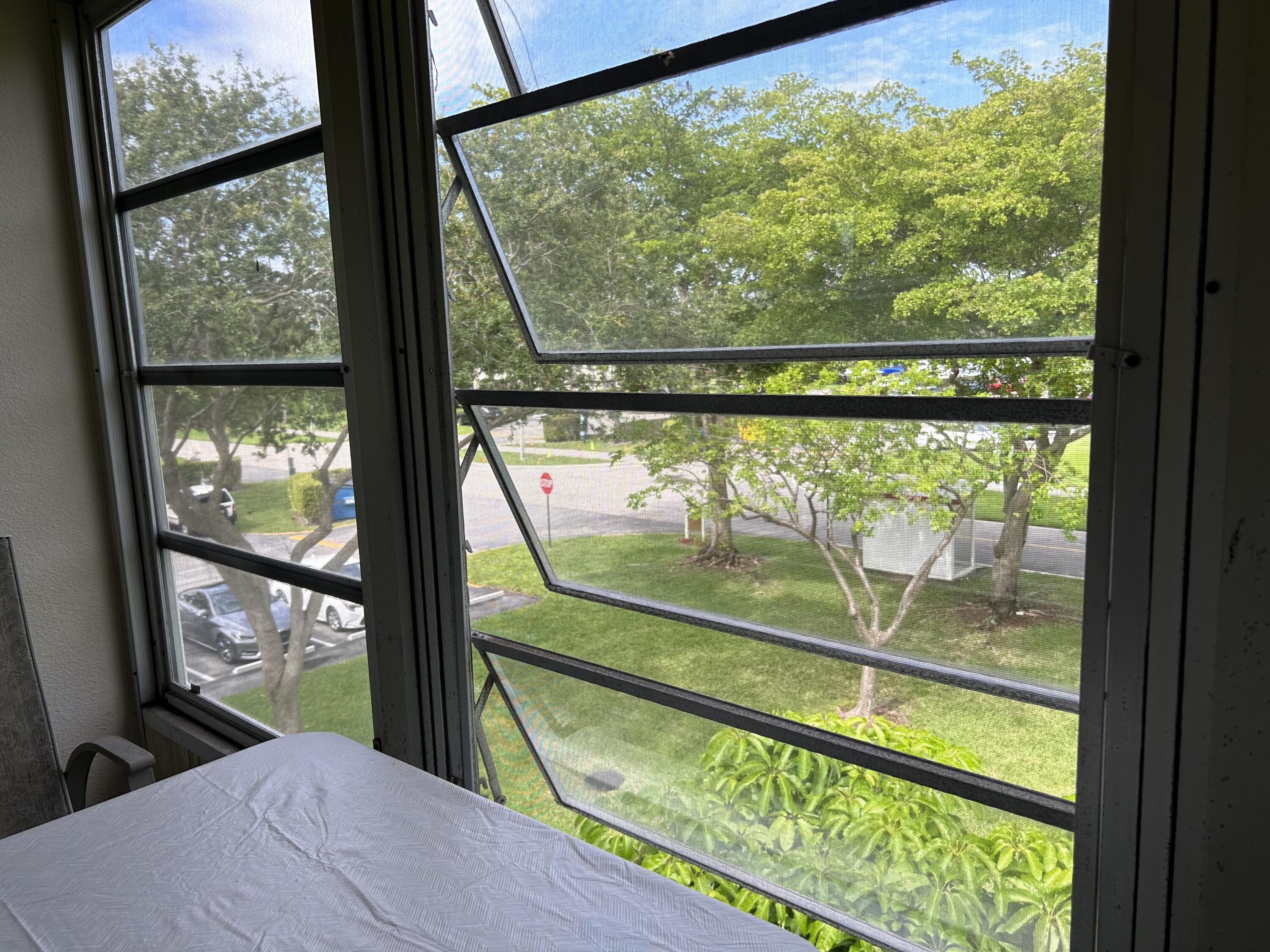 366 Mansfield I Boca Raton, FL 33434 - Photo 12 of 17 Patio