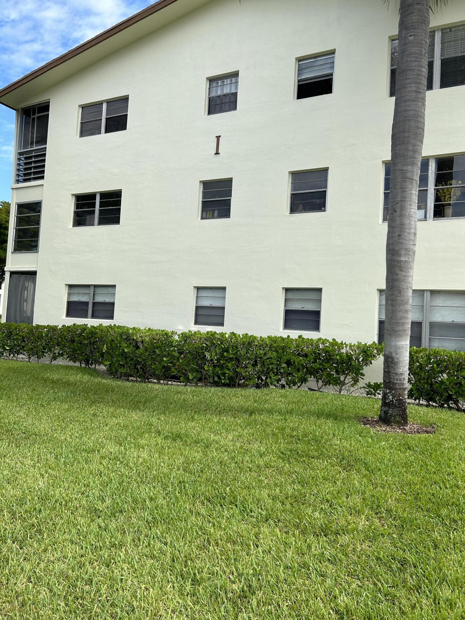 366 Mansfield I Boca Raton, FL 33434 - Photo 15 of 17 Exterior
