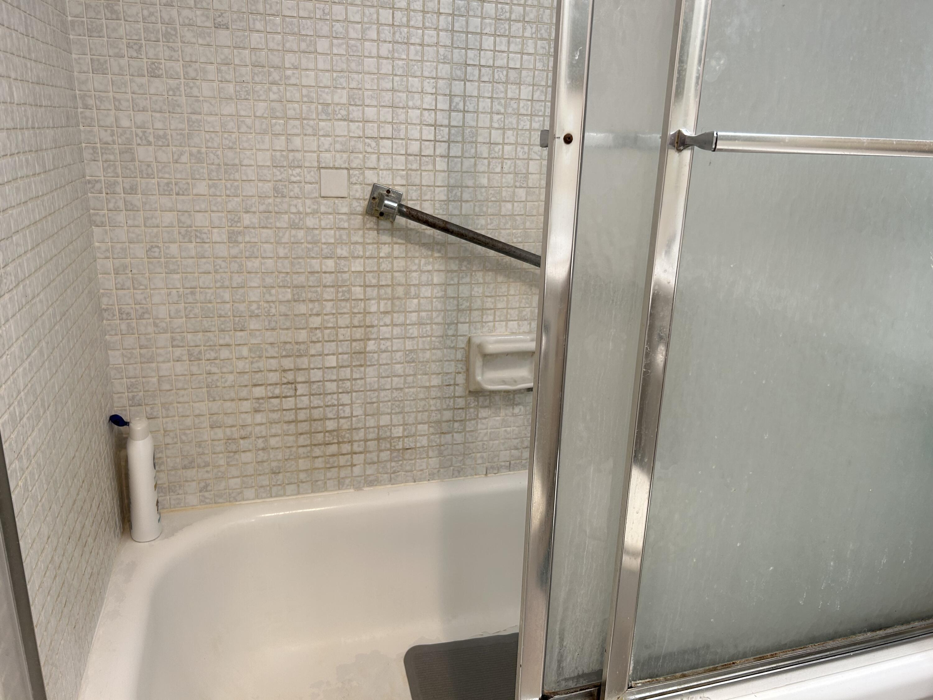 366 Mansfield I Boca Raton, FL 33434 - Photo 9 of 17 Tub/Shower Combo
