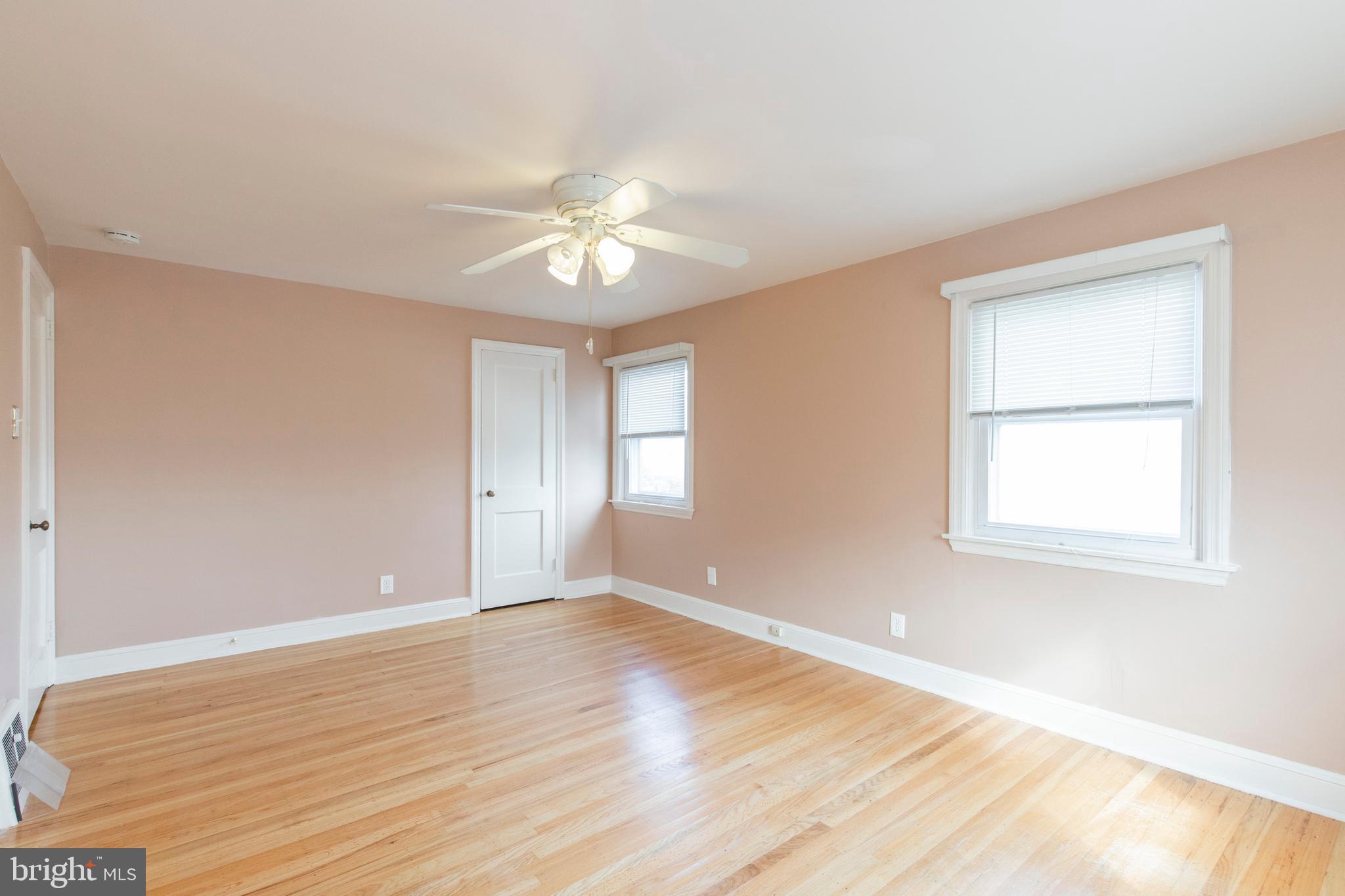 822 Laurel Road Yeadon, PA 19050 - Photo 16 of 28 Main Bedroom