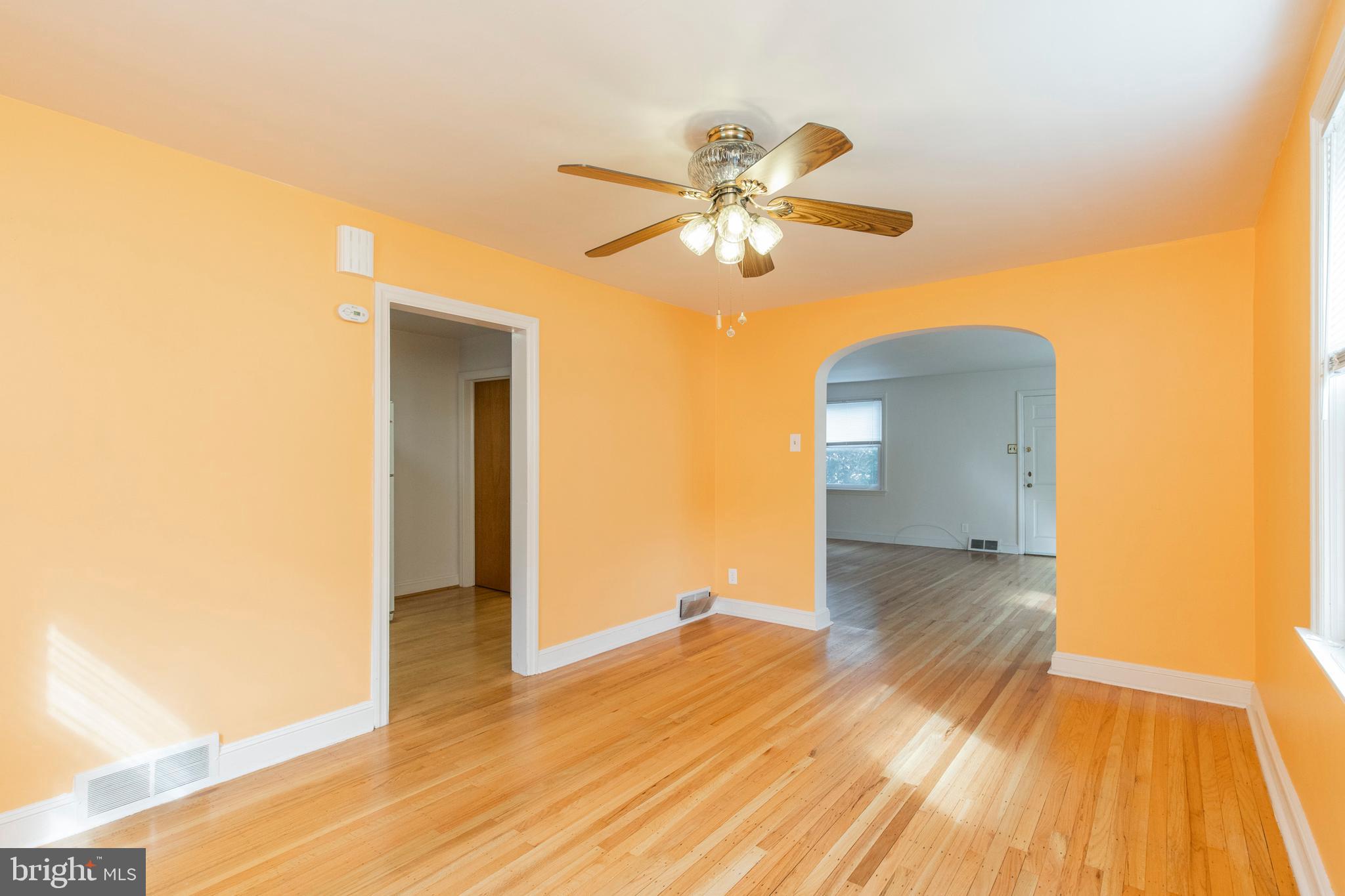822 Laurel Road Yeadon, PA 19050 - Photo 7 of 28 Dining Room to Kitchen