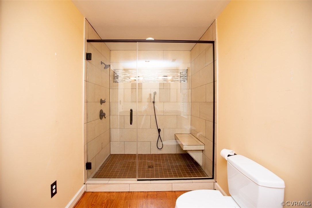 526 First Rock Road Prospect, VA 23960 - Photo 29 of 50 a bathroom with a shower and a tub