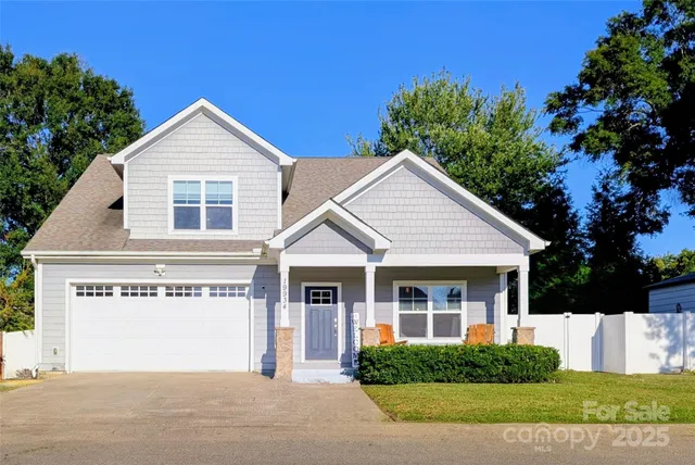 $808,000 | 19934 Walter Henderson Road, Cornelius, NC 28031