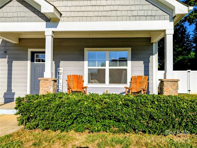 $808,000 | 19934 Walter Henderson Road, Cornelius, NC 28031