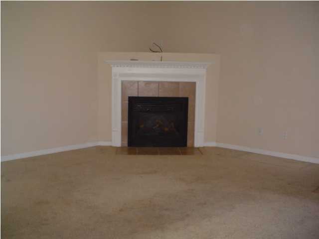 233 Tropical Way Freeport, FL 32439 - Photo 2 of 13 Gallery Image 2