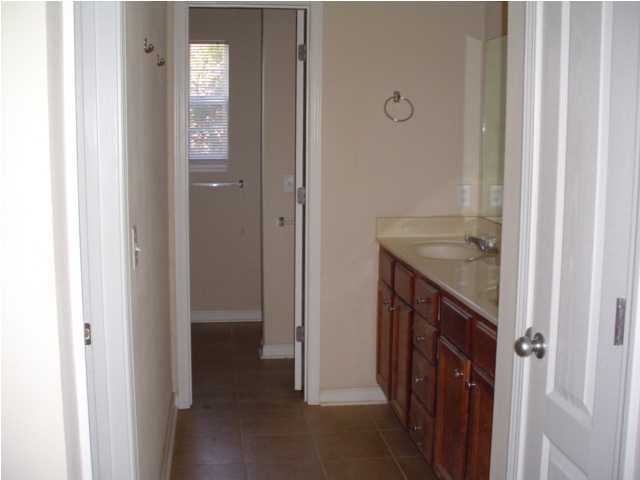233 Tropical Way Freeport, FL 32439 - Photo 9 of 13 Gallery Image 9