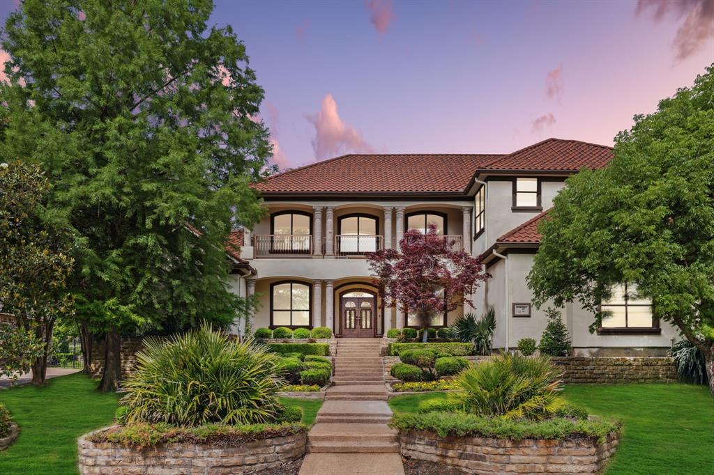 5 Hamper Court Trophy Club, TX 76262 - Photo 1 of 1 a front view of a house with garden