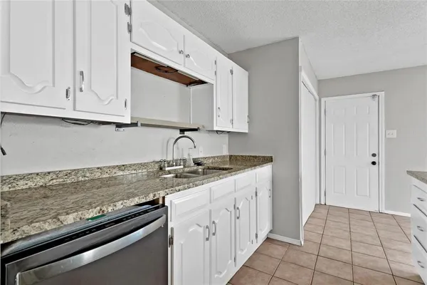 $2,150 | 6104 Kelly Elliott Road, Arlington, TX 76001