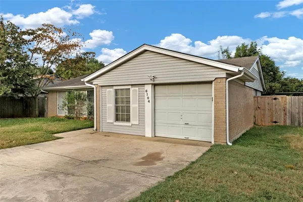 $2,150 | 6104 Kelly Elliott Road, Arlington, TX 76001