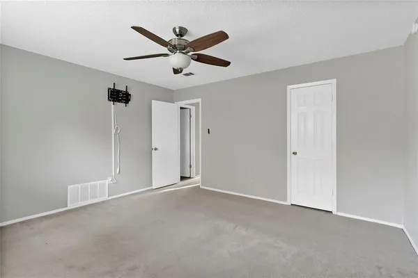 $2,150 | 6104 Kelly Elliott Road, Arlington, TX 76001