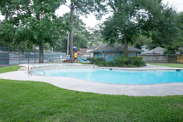 $2,000 | 12723 Ravensway Drive, Cypress, TX 77429