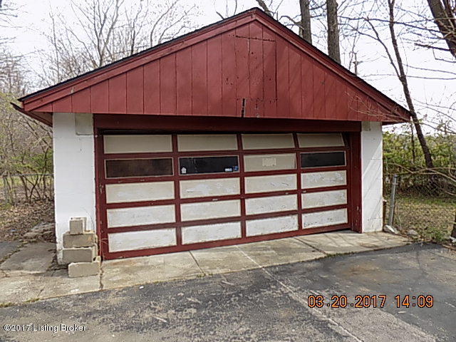 9003 Maple Road Louisville, KY 40228 - Photo 4 of 19 DSCN0420