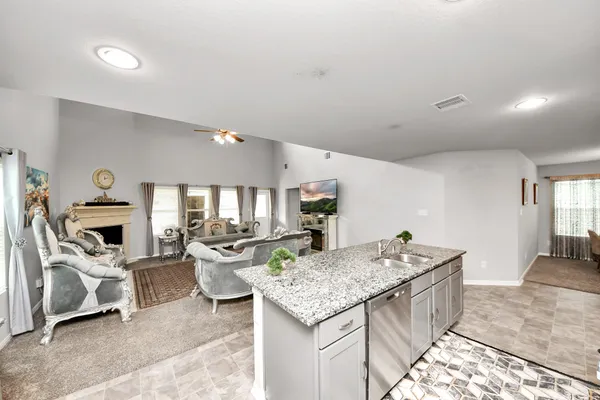 $3,100 | 2918 Silverhorn Lane, Rosenberg, TX 77471