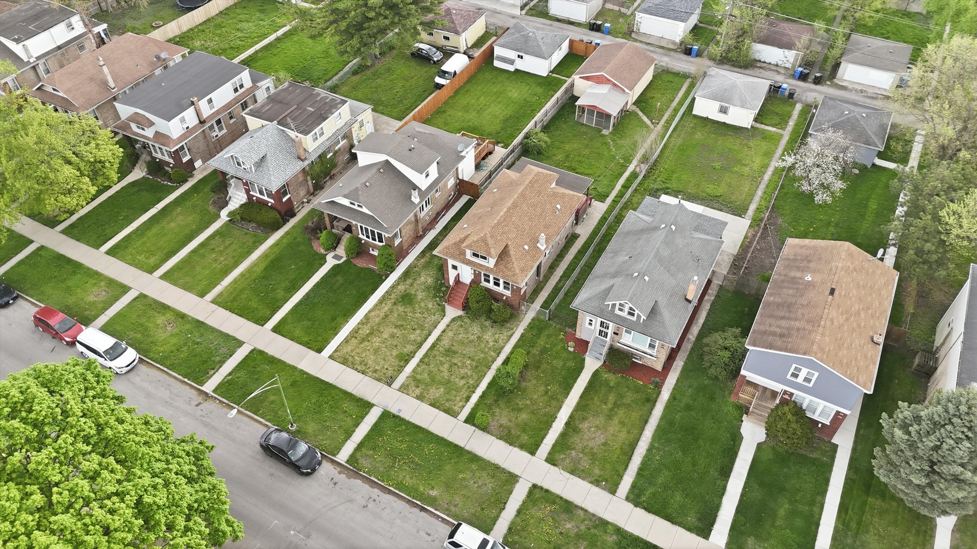 8533 South Rhodes Avenue Chicago, IL 60619 - Photo 16 of 19