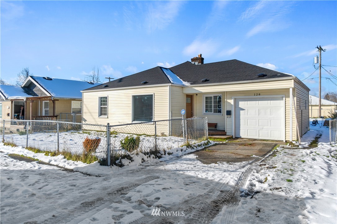 128 Southwest 6th Street Chehalis, WA 98532 - Photo 1 of 28 Gallery Image 1